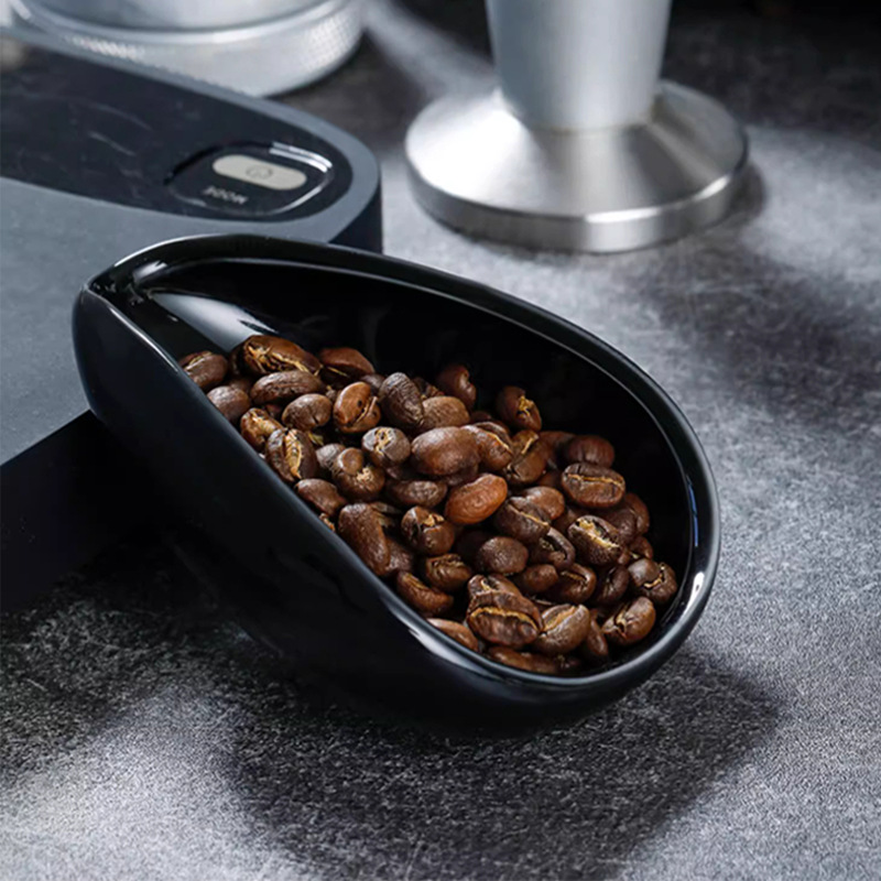 صينية سيراميك لتقديم حبوب القه - مراجعة Coffee Bean And Tea Leaf وسعره